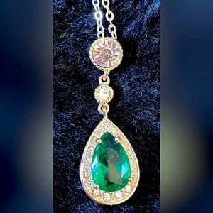 Costume necklace with lovely green stone